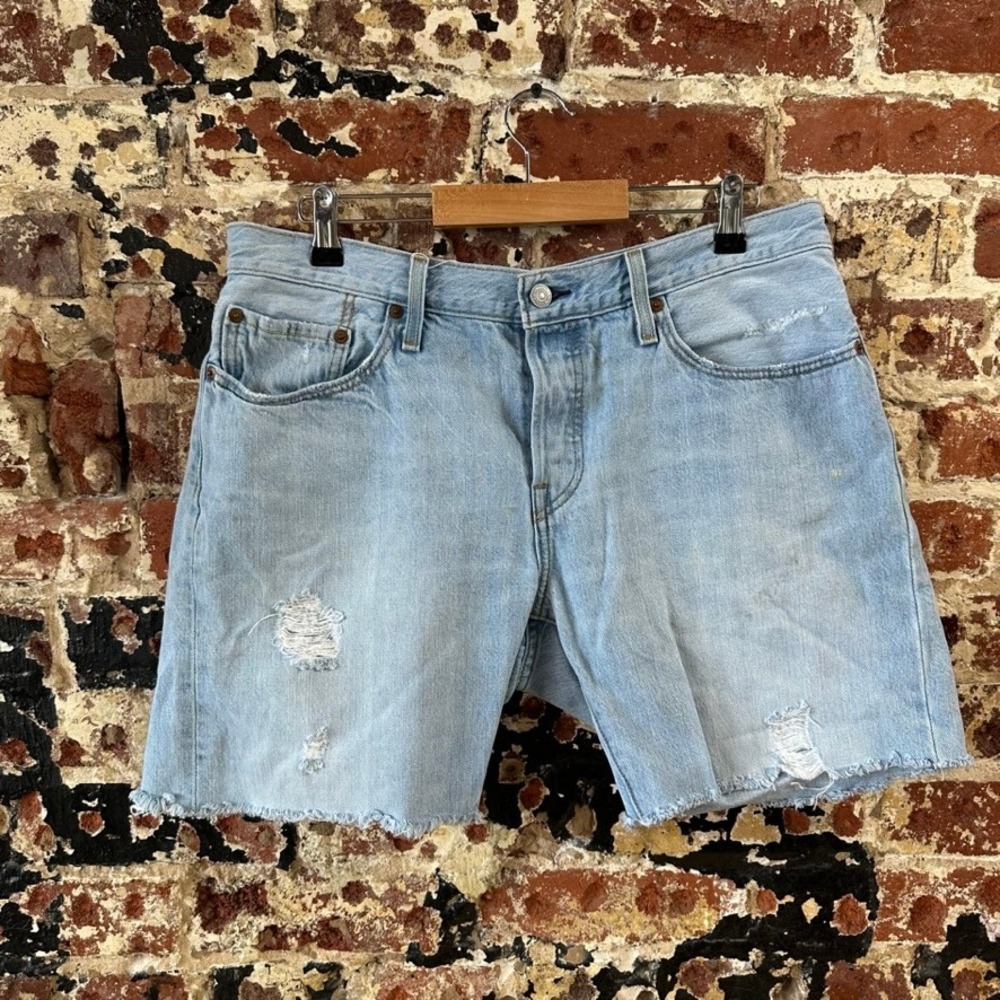 Levi's 501 Cut Off Denim Blue Jean Shorts Womens 35 Distressed - 36x7"